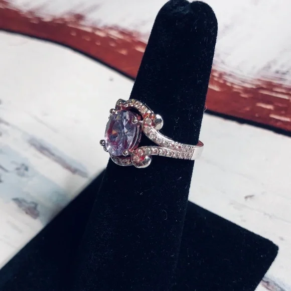 NWT Sterling Silver December Amethyst Like Birthstone Jeweled Ring Size 6 - Picture 5 of 9